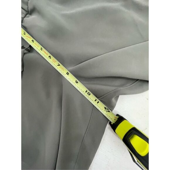 Lululemon Gray Sage On The Fly Pants Size 10 - Picture 9 of 10